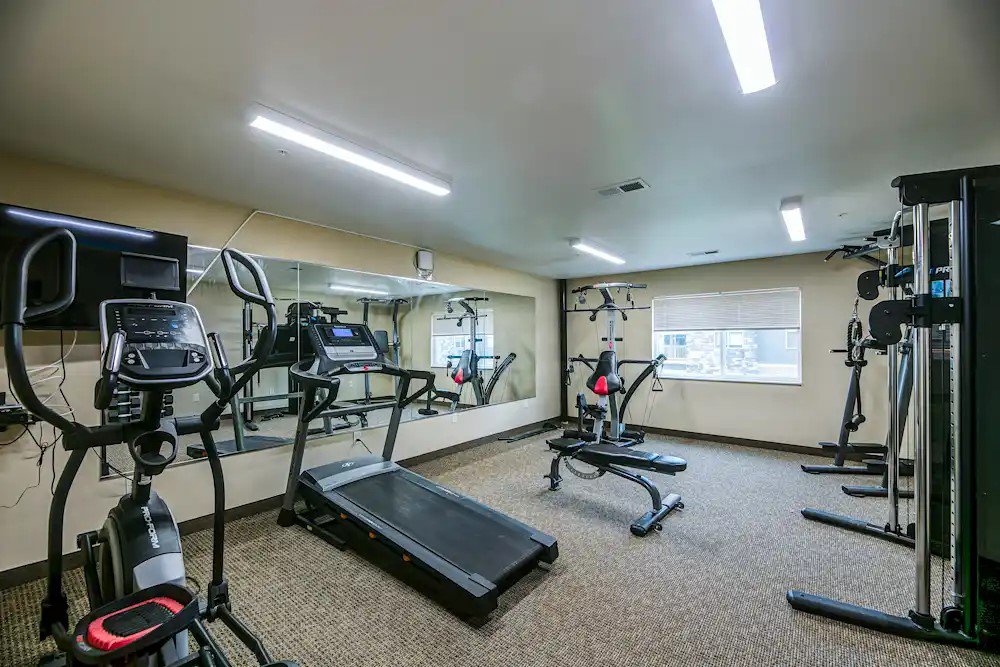 gym at Mayhew Apartments in Sauk Rapids MN